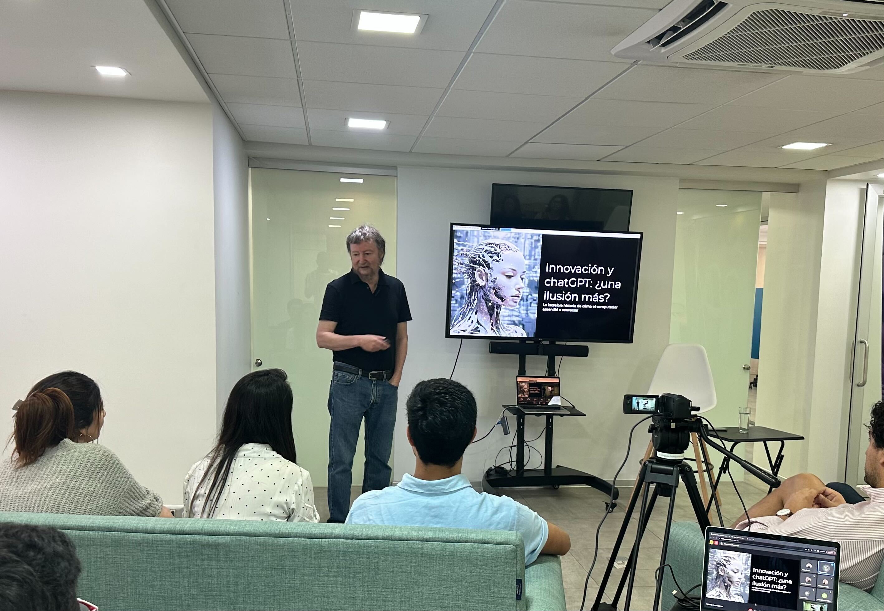 José Miguel Piquer en charla sobre Inteligencia Artificial en EVoting